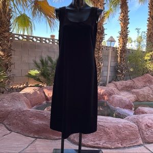 Adrianna Papell elegant  Black Velvet Sleeveless Dress  Size: 8  $179